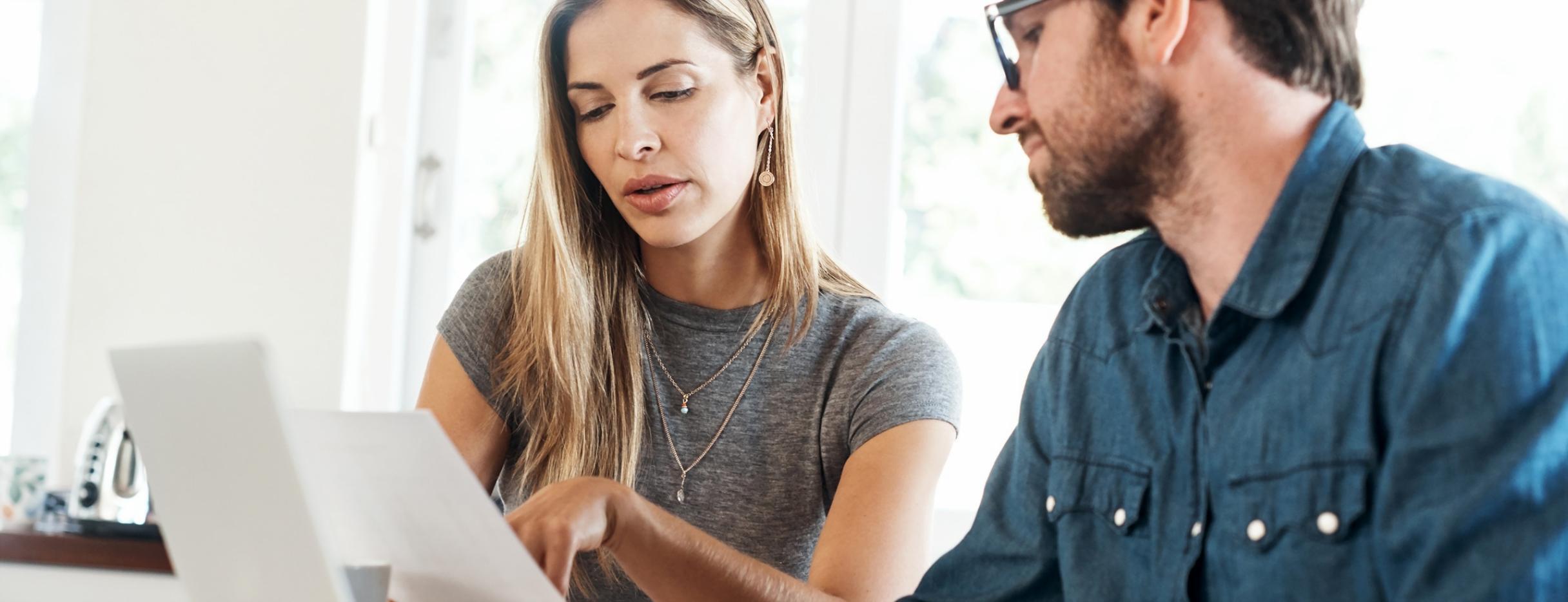 Análisis de métricas empresariales y KPIs